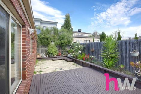 Property photo of 4 Muscat Place Waurn Ponds VIC 3216