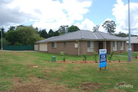 Property photo of 1 Doreen Court West Nowra NSW 2541