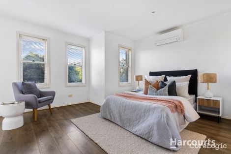 Property photo of 4/8 Lauffre Walk Caroline Springs VIC 3023