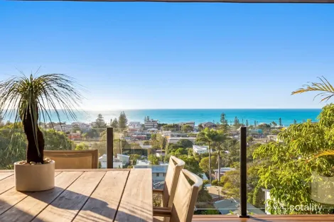 19 Alkira St, Tugun, QLD 4224