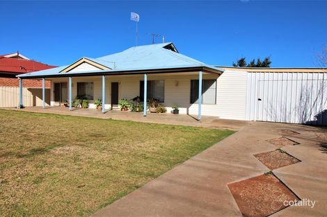 Property photo of 8 Couch Road Griffith NSW 2680