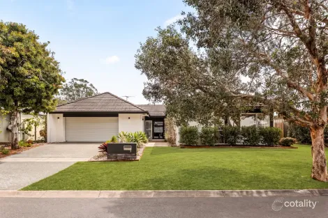 7 Hawksbury Cres, Wakerley, QLD 4154