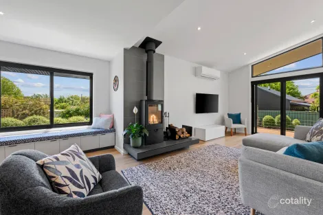 Property photo of 5 Olympic Street Mansfield VIC 3722