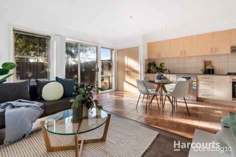 Property photo of 4/8 Lauffre Walk Caroline Springs VIC 3023