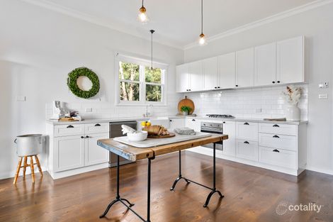 Property photo of 47 South Road Woodend VIC 3442