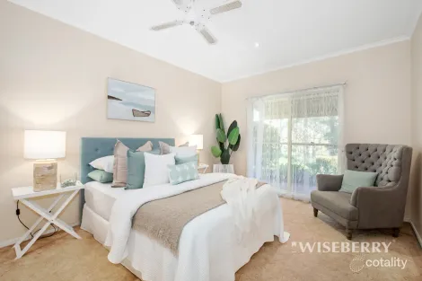 Property photo of 8 The Knoll Jilliby NSW 2259