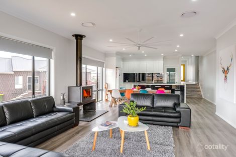 Property photo of 11 Redman Circuit Goulburn NSW 2580