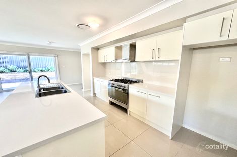 Property photo of 8 Leeds Street Oran Park NSW 2570
