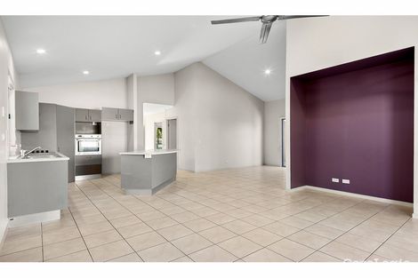 Property photo of 2 Brushbox Place Meridan Plains QLD 4551