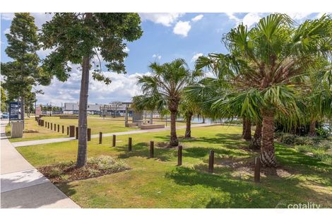 Property photo of 14 Azure Way Hope Island QLD 4212