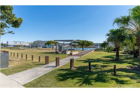 Property photo of 14 Azure Way Hope Island QLD 4212