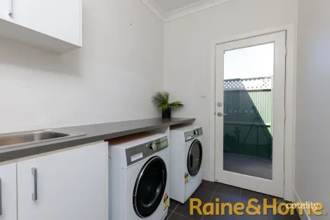 Property photo of 365 Macquarie Street Dubbo NSW 2830