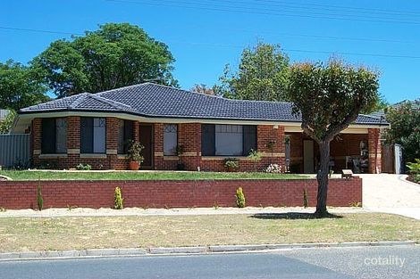 32 Priestley St, Embleton, WA 6062