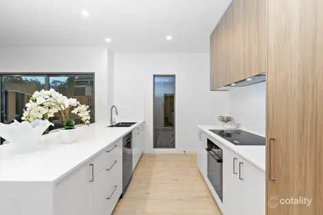 Property photo of 1/21 Morris Road Croydon VIC 3136
