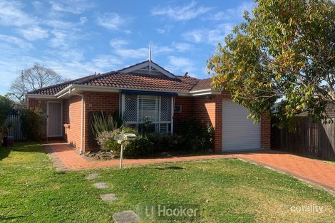 Property photo of 10 Angophora Close Mount Hutton NSW 2290