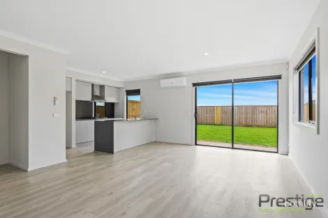 Property photo of 37 Cetona Street Fraser Rise VIC 3336