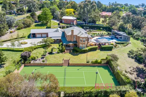 Property photo of 33 Wigmore Drive Robin Hill NSW 2795