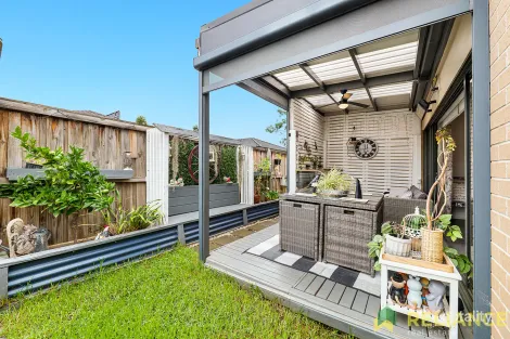 Property photo of 37 Oleary Way Maddingley VIC 3340