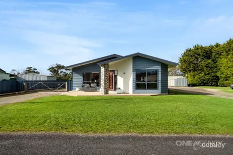 6 Leesville Rd, Smithton, TAS 7330