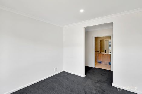 Property photo of 38 Salters Street Thornhill Park VIC 3335
