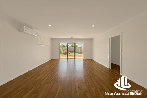 Property photo of 16 Hayward Street Point Cook VIC 3030