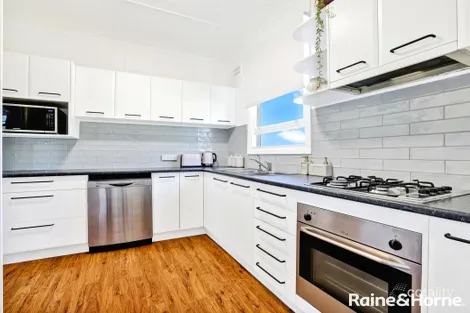 Property photo of 12 Hill Street West Bathurst NSW 2795