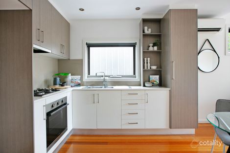 Property photo of 2/70 Miranda Road Reservoir VIC 3073