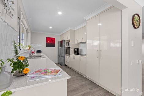 Property photo of 6 Ridge View Court Nikenbah QLD 4655