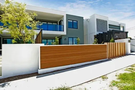 Property photo of 2/61 Lees Street McKinnon VIC 3204