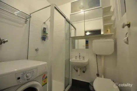 Property photo of 17/11 Raleigh Street Windsor VIC 3181