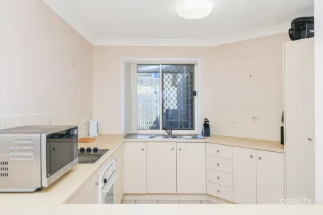 Property photo of 2/24 Kerr Street Meikleville Hill QLD 4703