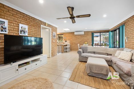 Property photo of 2 Magnolia Close Ballajura WA 6066