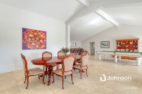 Property photo of 18 Riverdowns Crescent Helensvale QLD 4212