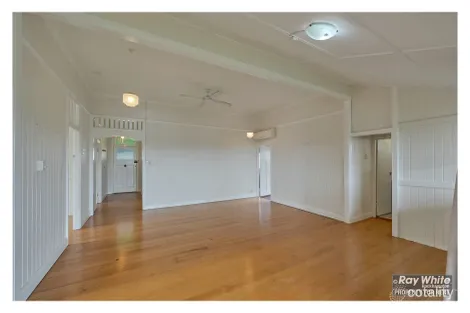 Property photo of 38 Wentworth Terrace The Range QLD 4700