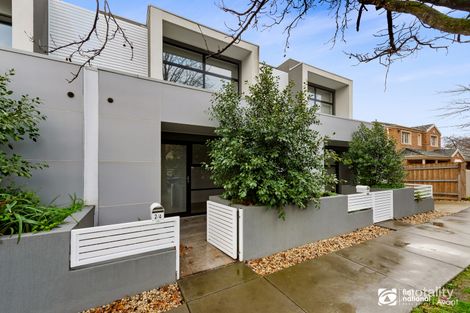 Property photo of 2/4 Luena Road Balwyn North VIC 3104