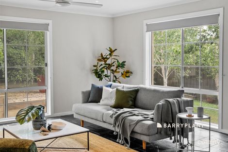 Property photo of 50 Avebury Drive Berwick VIC 3806