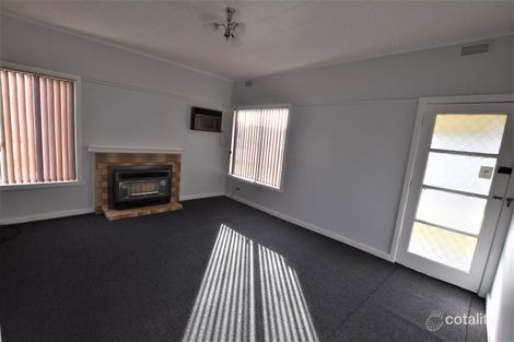 Property photo of 15 Hawker Street Moe VIC 3825