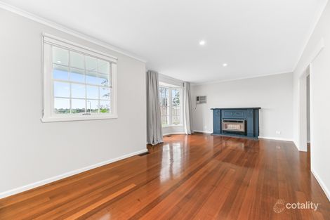 Property photo of 7 Clark Court Berwick VIC 3806