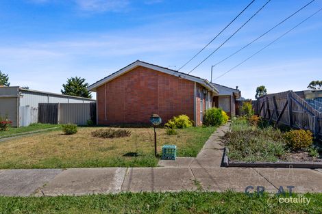 Property photo of 24 Valentine Crescent Sunshine West VIC 3020