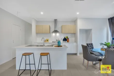 Property photo of 6 Ormiston Crescent Werribee VIC 3030