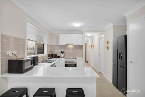 Property photo of 105 Creekwood Circuit Spring Mountain QLD 4300