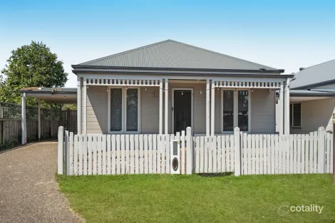 Property photo of 9 Apex Place Redbank Plains QLD 4301