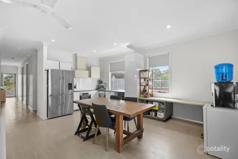 Property photo of 9 Apex Place Redbank Plains QLD 4301