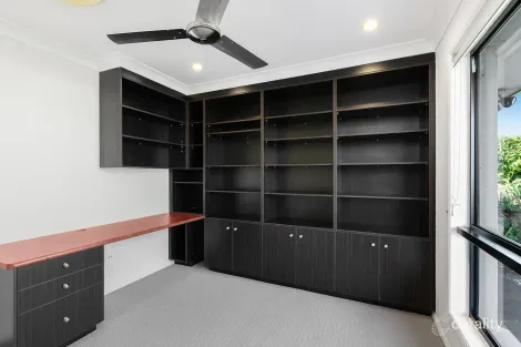 Property photo of 33 Nagle Drive Norman Gardens QLD 4701