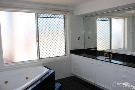 Property photo of 114 Edinburgh Road Benowa QLD 4217