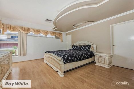 Property photo of 5 Chalkwell Bend Landsdale WA 6065