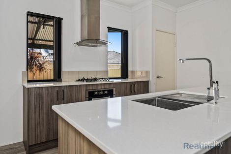 Property photo of 12 Ringtail Path Dawesville WA 6211