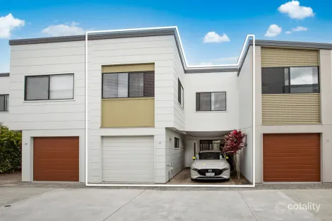 21/24 CAREEL CL, HELENSVALE, QLD 4212