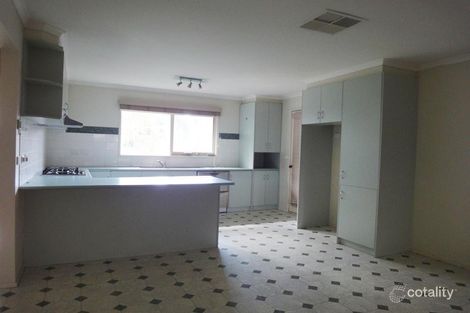 Property photo of 4 Faull Close Croydon North VIC 3136