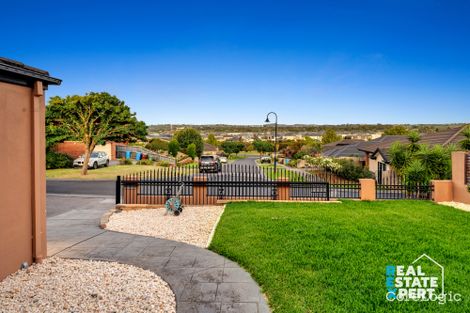 Property photo of 7 Cremona Place Narre Warren South VIC 3805